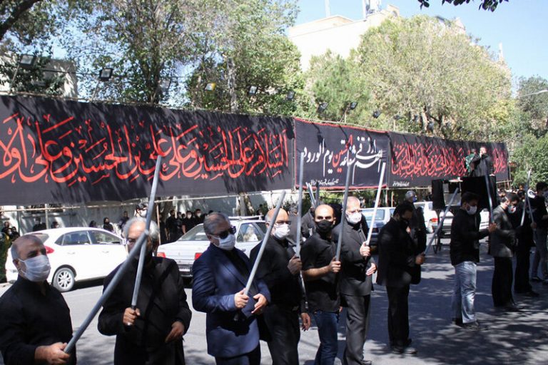 ببینید | عزاداران حسینی با رعایت شیوهنامههای بهداشتی