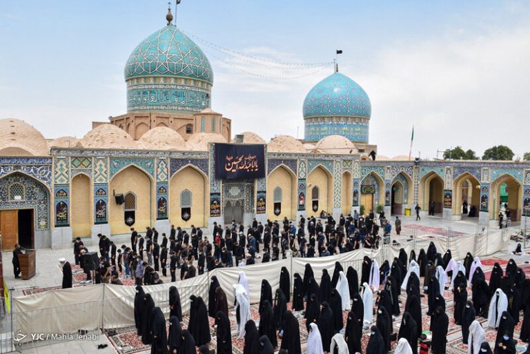 تصاویر | نماز ظهر عاشورا ۲۸ مرداد