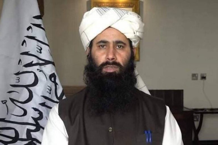 ببینید | ادعای عجیب سخنگوی طالبان: در ایران هم بگویند شما را میبریم آمریکا همه به فرودگاه میروند