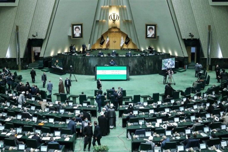 نماینده مخالف با وزیر پیشنهادی علوم: آقای زلفیگل علاقه ویژهای به آقای خاتمی دارد، اگر اینطور نیست بگوید