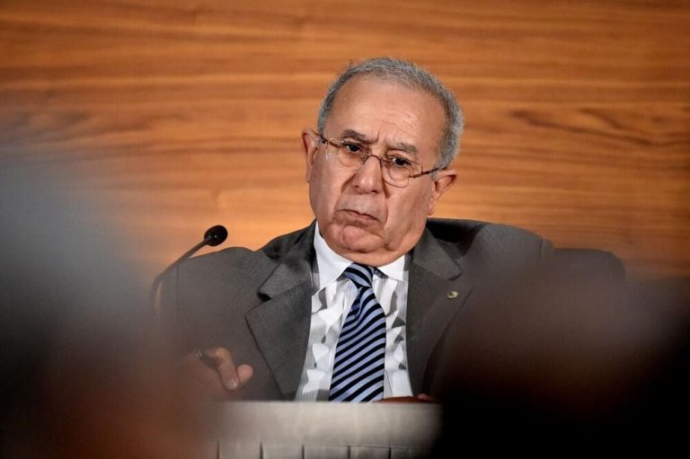 الجزایر روابط دیپلماتیک با مراکش را قطع کرد