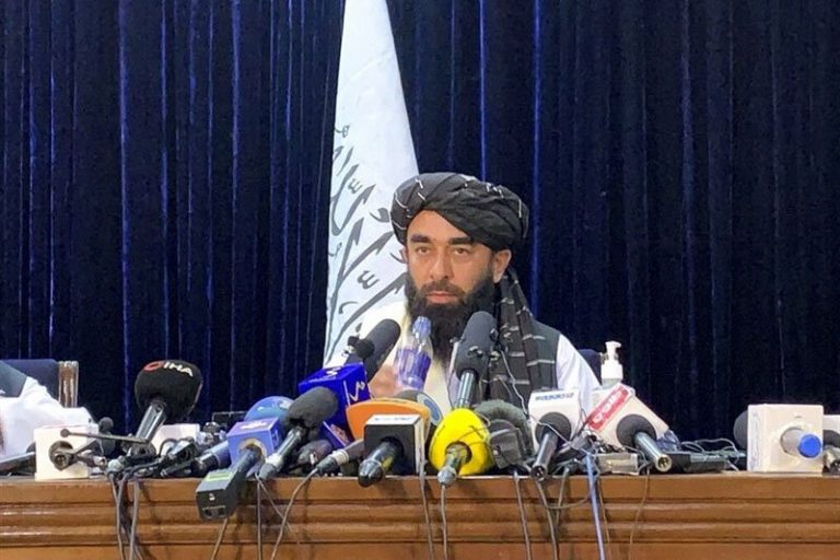 ببینید | مصاحبه خبرساز صداوسیما با سخنگوی طالبان؛ذبیحالله مجاهد:آمریکا زمینه ساز انفجار فرودگاه کابل بود!