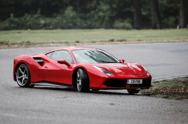 ferrari-488-gtb (2)