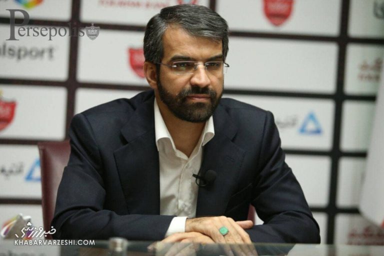 عکس| خداحافظی احساسی سمیعی/ پرسپولیس محبوب را به خدا میسپارم