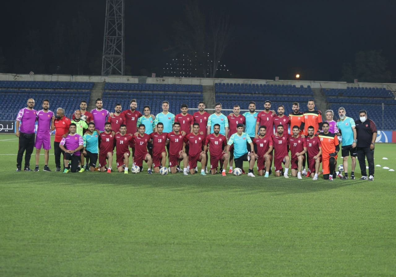 سفیر ایران در تمرین شاداب پرسپولیس؛ خوش و بش شاگردان یحیی با استقلالیها/عکس
