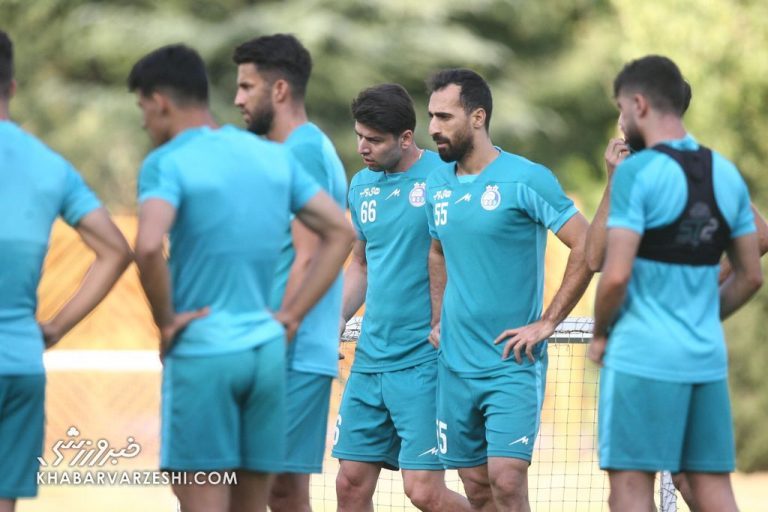 فرهاد مجیدی ۴ بازیکن استقلال را کنار میگذارد