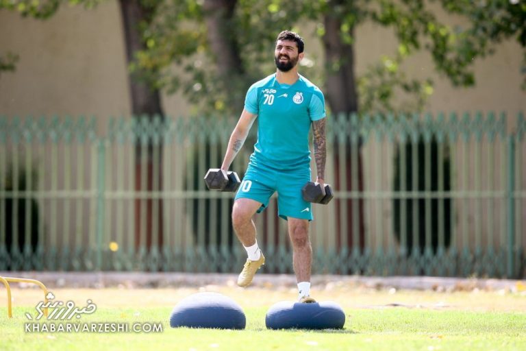 مورد عجیب آسیایی مدافع جنجالی استقلال/ این اتفاق در جهان بینظیر است!