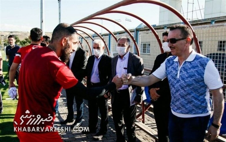 بدهی وحشتناک یک باشگاه پرطرفدار/ شما به نابودی استقلال و پرسپولیس هم فکر کردهاید؟/ وقتی هزینهها در بخش خصوصی دلاری شد!