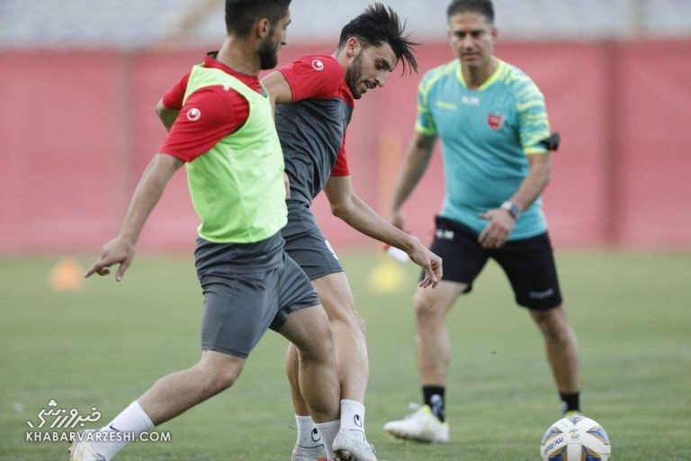 خبر بد در اردوی سرخها/ دست مهاجم پرسپولیس شکست
