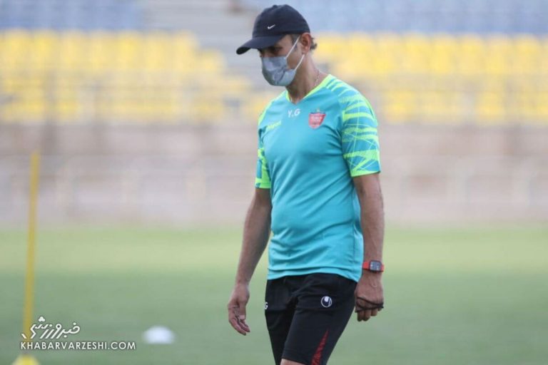 کنایه گل محمدی به استقلال و انتقاد شدید از فدراسیون/ مشکل فقط پرسپولیس بود/ چرا با مربی ما قرارداد میبندید؟/ آبرویتان را خریدهایم؛ بیانصافی میکنید