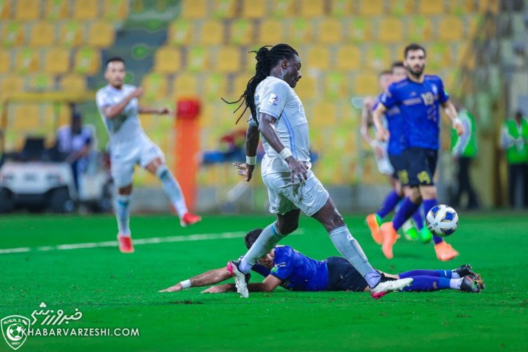 چه وقت سوتی دادن بود آقای مرادمند؟!