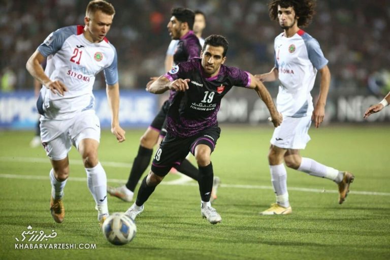 لارین: الهلال قویتر است اما پرسپولیس قهرمان آسیا میشود/ شماره ۹ ستاره واقعی است