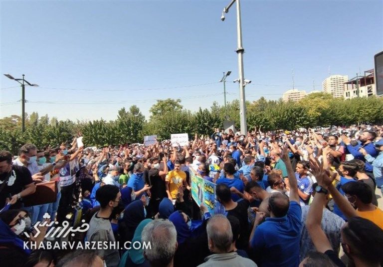 کل باشگاه استقلال پشت یک پیکان قرار داشت اما …/ وزارت ورزش مقصر است که به مظلومی فحش دادند!