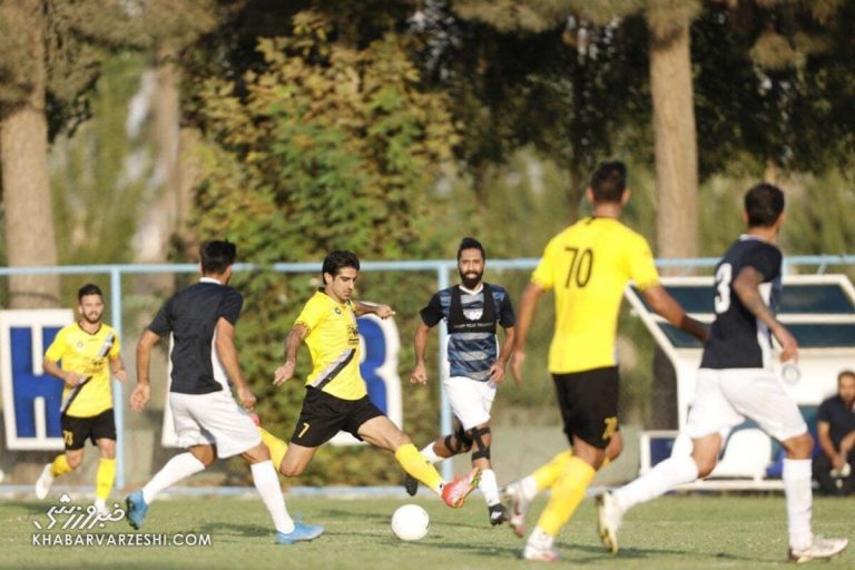 سپاهان ۰ – گل گهر ۰/ تساوی شاگردان نویدکیا و قلعهنویی