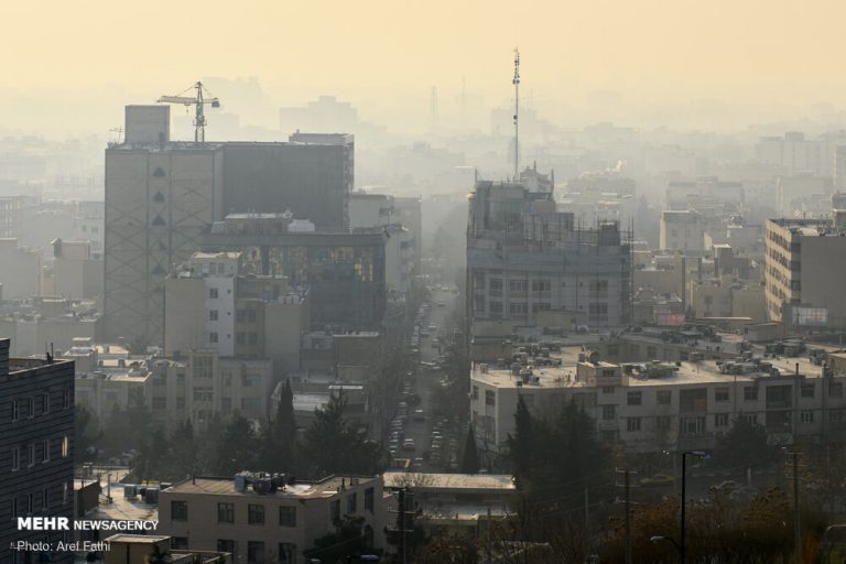 آلودگی هوا در کلانشهرها در روز اول بازگشایی مدارس
