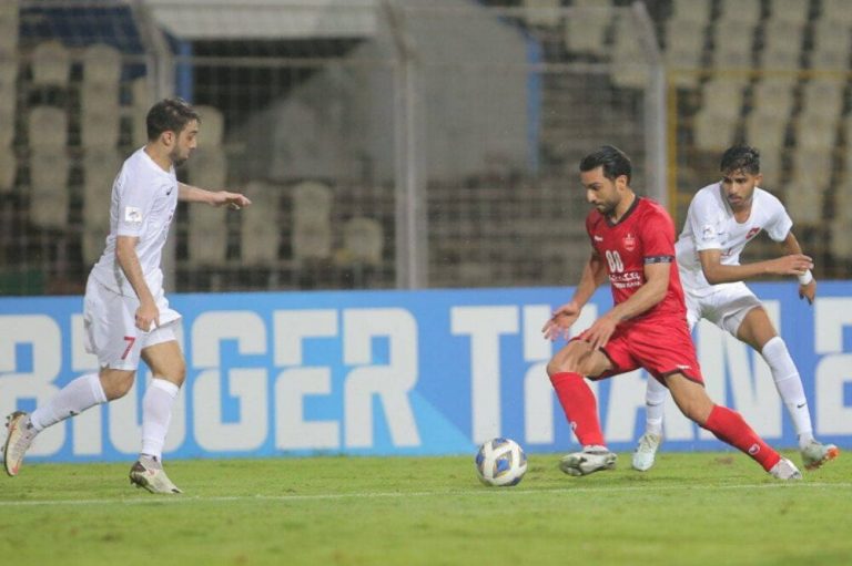 نعمتی مدافع راست پرسپولیس مقابل استقلال