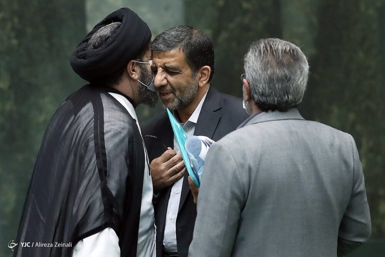 وعدههایی که وزیر میراث فرهنگی پشت درهای بسته به نمایندگان مجلس داد
