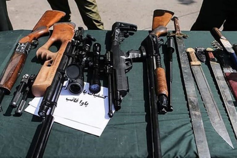 عکس | سلاح عجیب کشفشده از اراذل در پایتخت؛ اسلحه جومونگ در تهران!