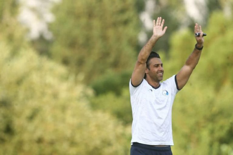 عکس زیرخاکی از فرهاد مجیدی