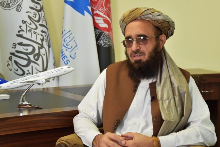 گلزار: آمریکاییها ۷۰ درصد فرودگاه کابل را تخریب کردهاند/هیچ مشکلی با زنان نداریم
