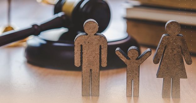 بهترین وکیل پایه یک دادگستری برای مشاوره حقوقی را از تهران مدافع انتخاب کنید