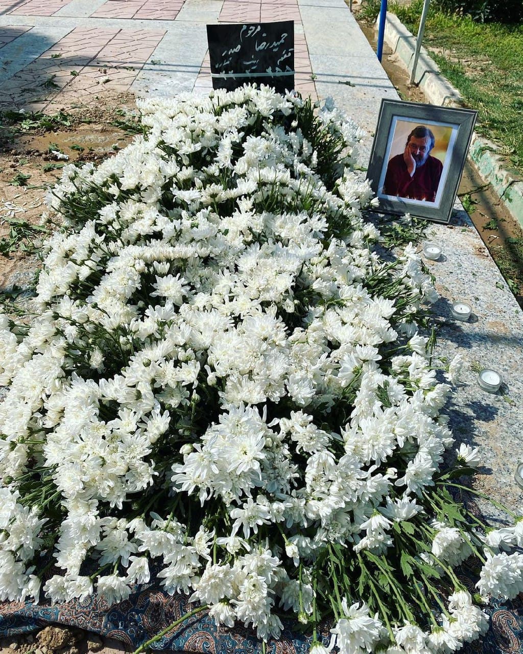 پیکر حمیدرضا صدر در بهشت زهرا به خاک سپرده شد/عکس