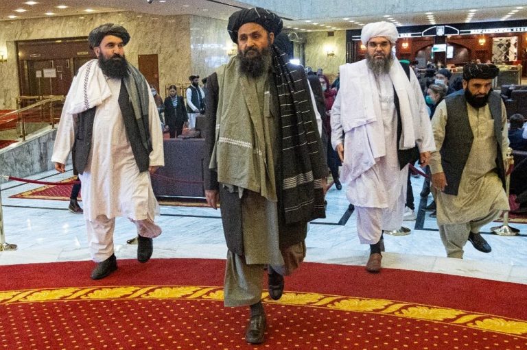 آغاز اختلافات شدید میان سران طالبان/ جنگ قدرت بین سراجالدین حقانی و عبدالغنی برادر
