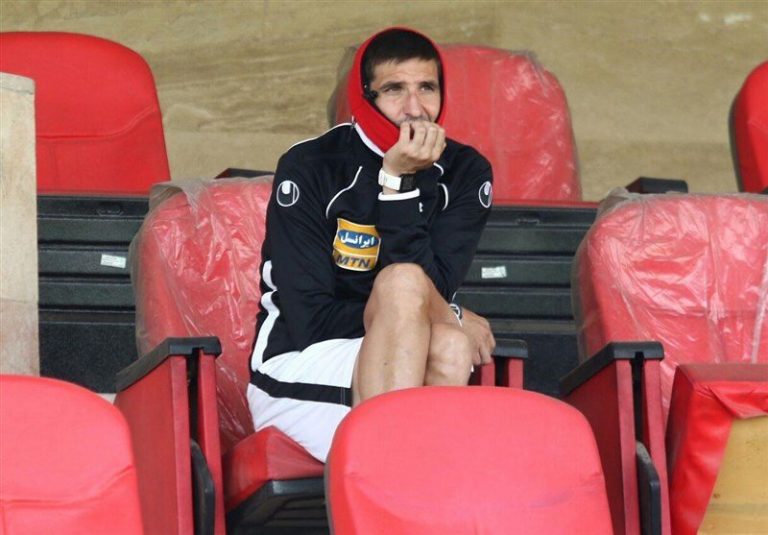مربی سابق پرسپولیس راهی فولاد شد/عکس