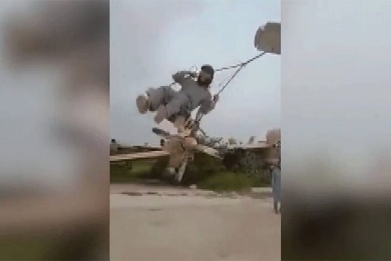 ببینید | مسخره کردن آمریکا در افغانستان توسط دیپلمات ارشد چین