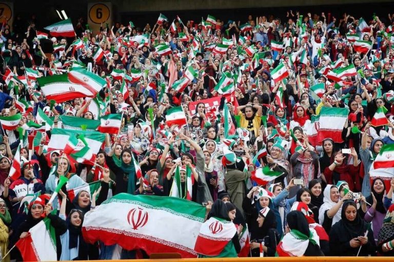 اینفانتینو نامه تعهد قدیمی تاج برای ورود زنان به بازی های لیگ را به جریان می اندازد