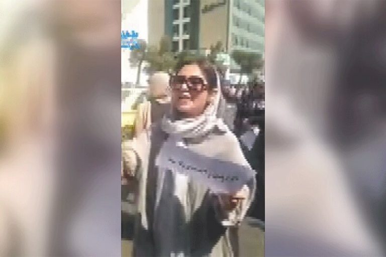 ببینید | صحبت‌های عجیب یکی از مخالفان واکسیناسیون!