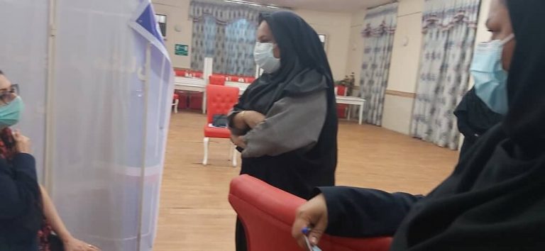 انجام واکسیناسیون ۴۶۲ مادر باردار علیه کرونا در جنوب غرب خوزستان