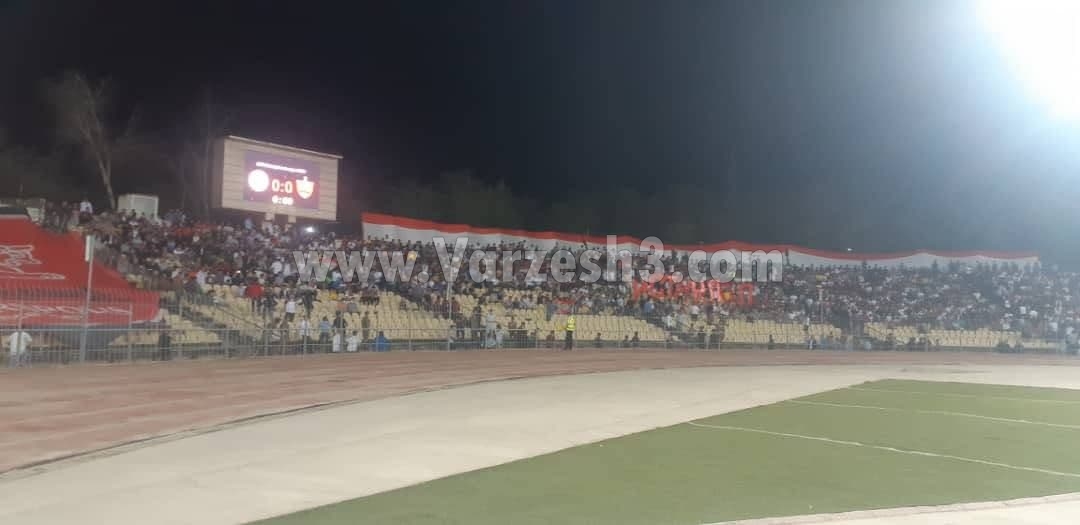 کرونا در بازی پرسپولیس و استقلال معنایی ندارد!/عکس