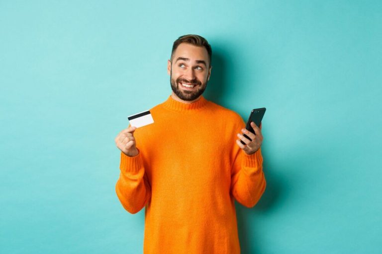 شبکه های اجتماعی؛ عامل توسعهی تجارت الکترونیک