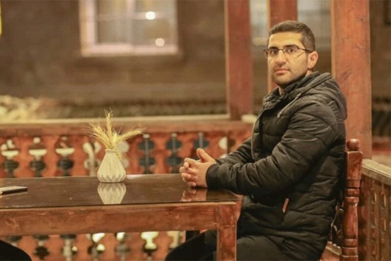 ببینید | لحظات دلهرهآور نجات یک کودک معلول در کوهستان!