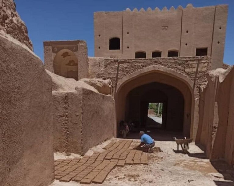 راه اندازی اولین مدرسه مرمت در یزد