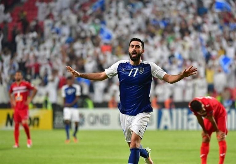 کریخوانی استقلال و پرسپولیس با خریبین و گومیس!