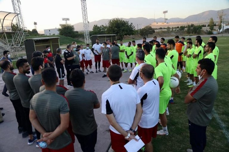 اسکوچیچ در اردوی فولاد/عکس