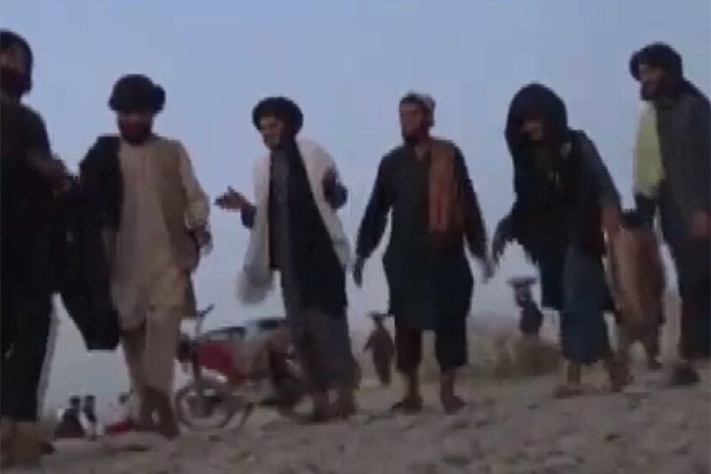  ببینید | رقص و آواز نیروهای طالبان در غروب آفتاب