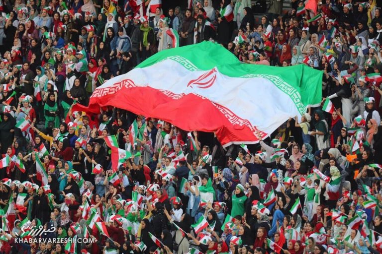 تأیید حضور تماشاگر در دیدار ایران – کرهجنوبی/ طرح جدید خدمت سربازی قهرمانان بررسی میشود