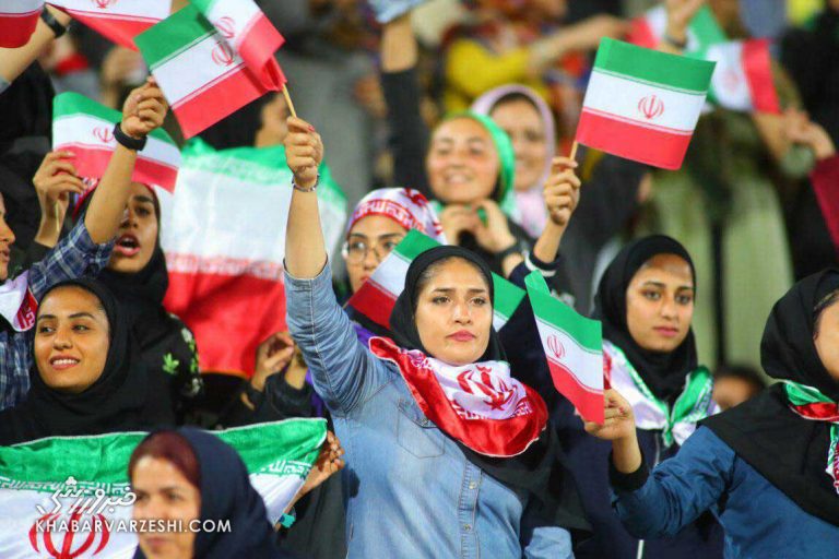 مجوز صادر شد؛ زنان تماشاگر بازی تیم ملی مقابل کره جنوبی