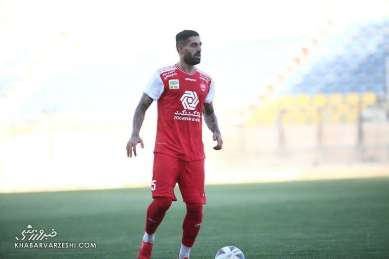 گلمحمدی به دنبال زوج جدید خط دفاعی پرسپولیس
