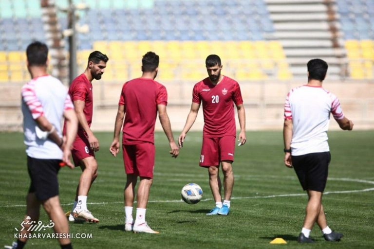 پرسپولیسیها برنامه های تاکتیکی را مرور کردند/ ۴ بازیکن و ۲ مربی غایبان تمرین سرخپوشان