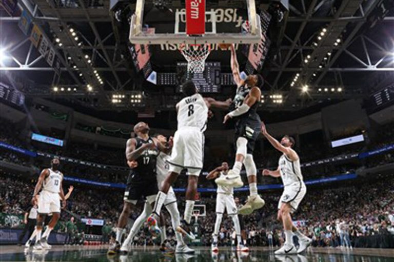 ببینید | ستاره‌ها و اسطوره‌های بسکتبال در ۷۵ سالگی NBA