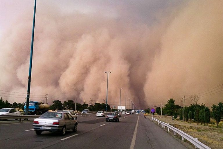 اینفوگرافی | رعایت نکات ایمنی هنگام وقوع طوفان