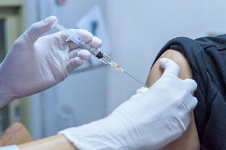 اورژانس، جایگاههای تزریق واکسن را واگذار میکند و کنار میکشد