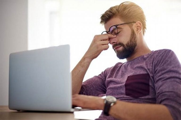 مراجعه به چشم پزشکی هرچند وقت یکبار توصیه میشود؟