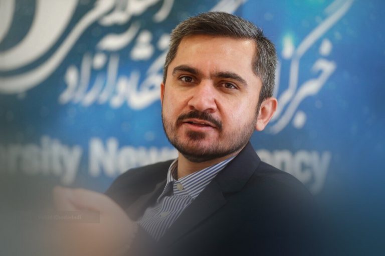 لوازم بازی در پارک ها و شهربازی شهرکرد به شرط تاییدیه استاندارد نصب میشوند