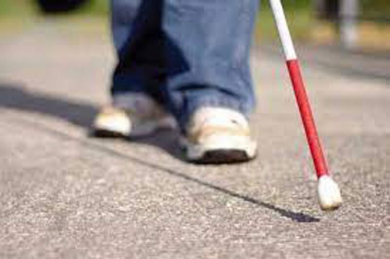 اینفوگرافیک | بایدها و نبایدهای رفتار با نابینایان!