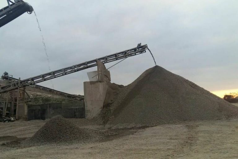 ابطال پروانه سوخت کامیونهای متخلف فروش شن و ماسه